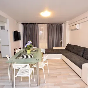  Apartment Ideal Old Town Romania
